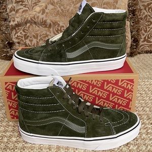 Vans Sk8-Hi Pig Suede Olive/True White WMNS